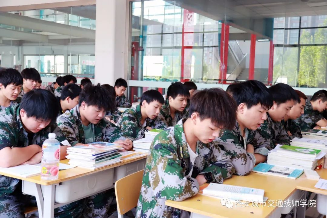 <b>严格管理，悉心教育 | 我们这样做</b>