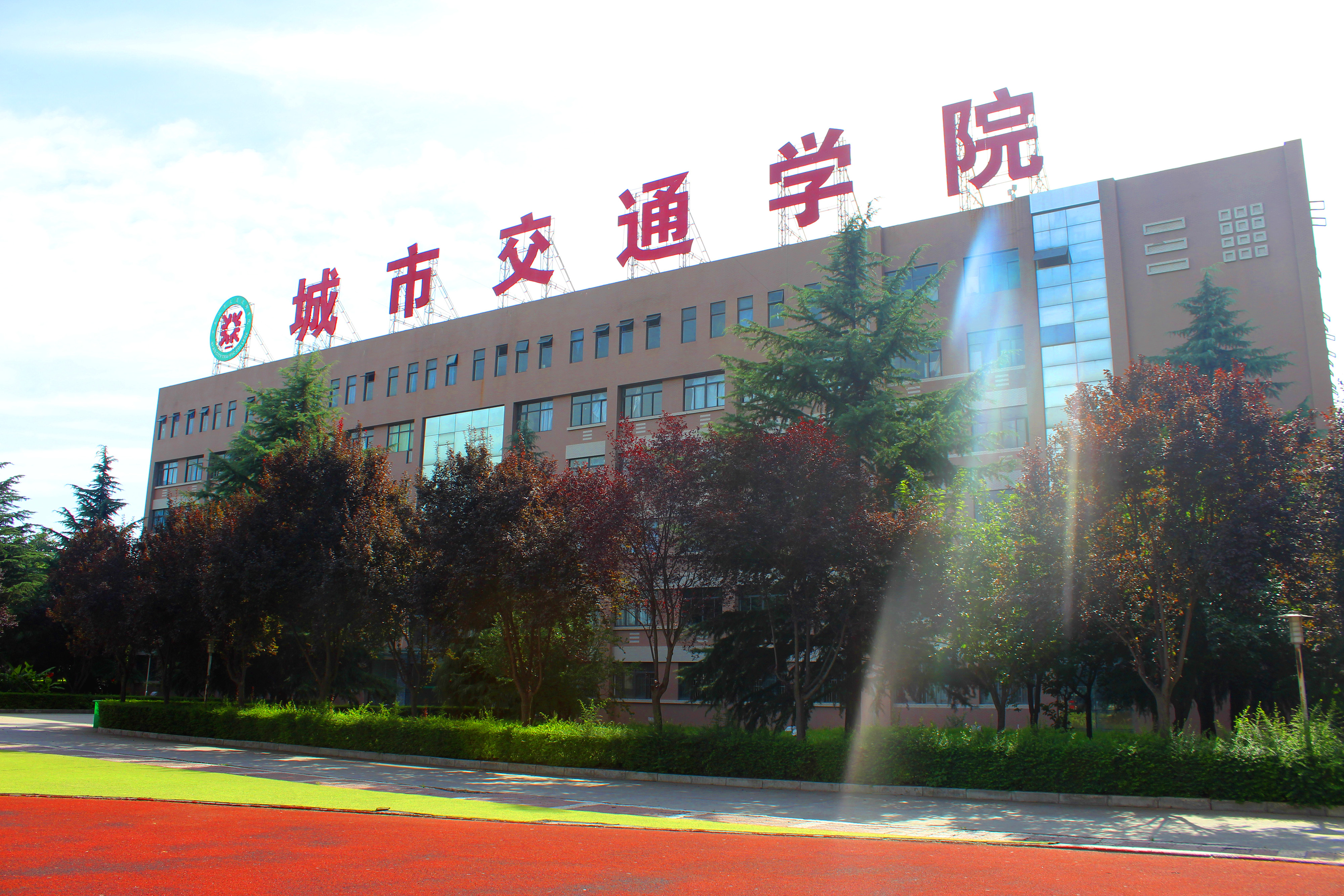 <b>五一我在岗，假期不打烊！</b>