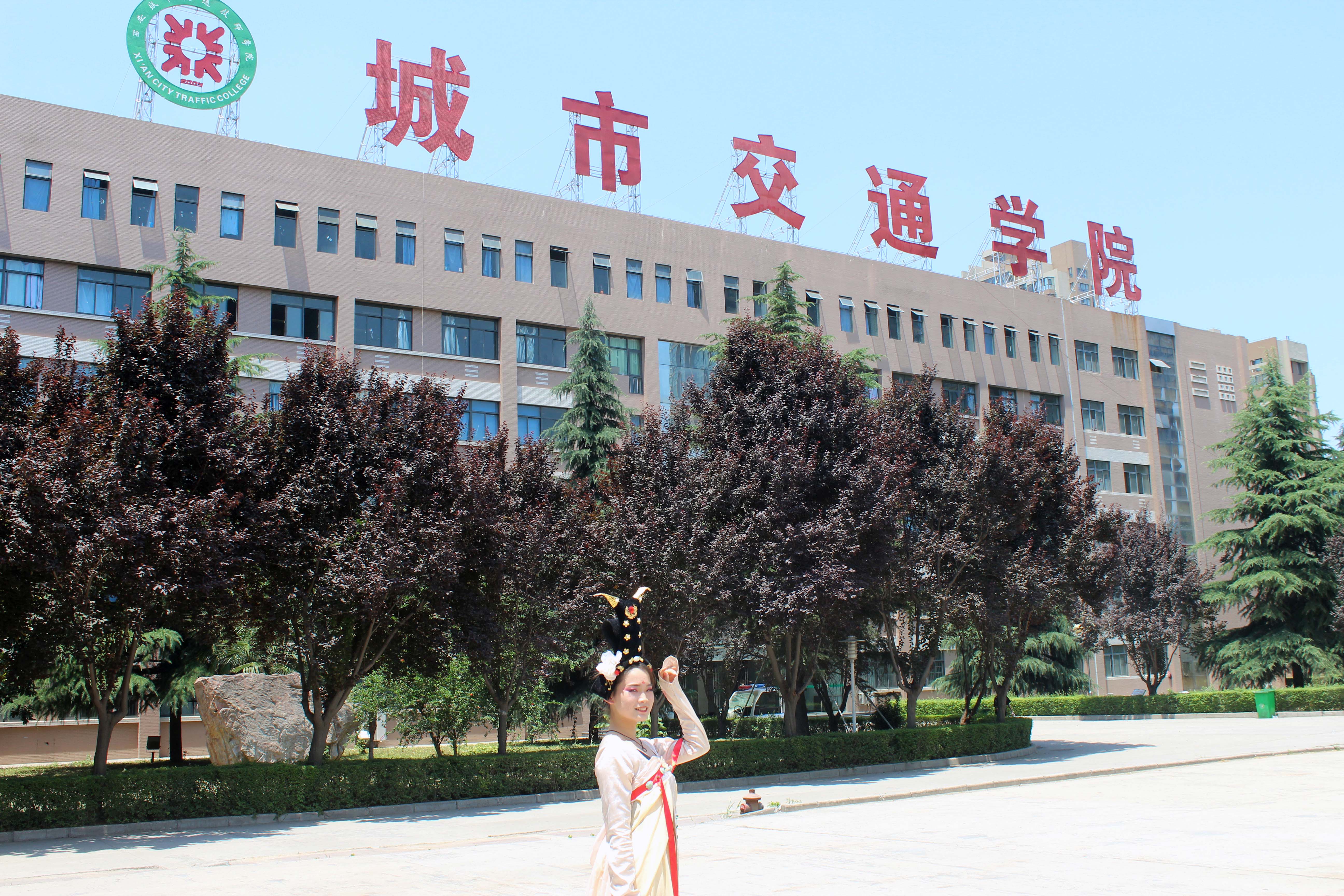 <b>官方发布！2022年秋季招生简章</b>