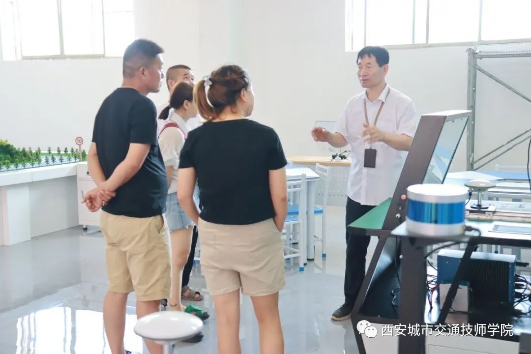 <b>【欢迎来校】升学有优势 就业有能力</b>
