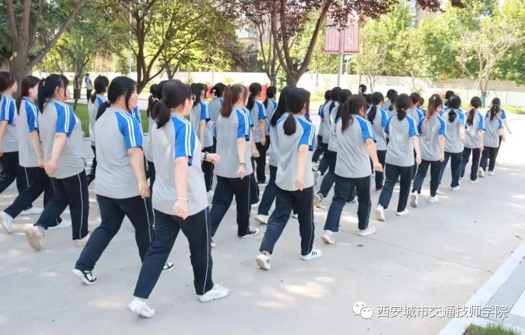 【西城院军训特辑】军姿飒爽，青春飞扬